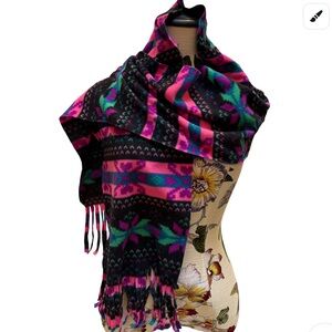 ALPINE FOLK PRINT SCARF POLAR FLEECE CLASSIC SUPER SOFT & WARM BRIGHTS HEARTS